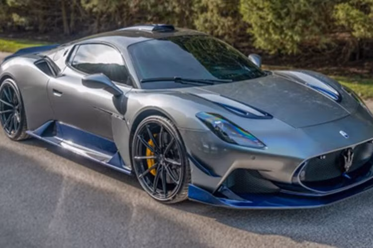 Các hệ thống AI này đã được thử nghiệm trên các mẫu xe sản xuất thương mại ở tốc độ đường bộ hợp pháp trong các cuộc đua Indy Autonomous Challenge kể từ năm 2021. Nhóm AIDA đã sử dụng thử nghiệm này để mở rộng ranh giới của việc lái xe tự động, cải thiện tính an toàn và độ tin cậy.