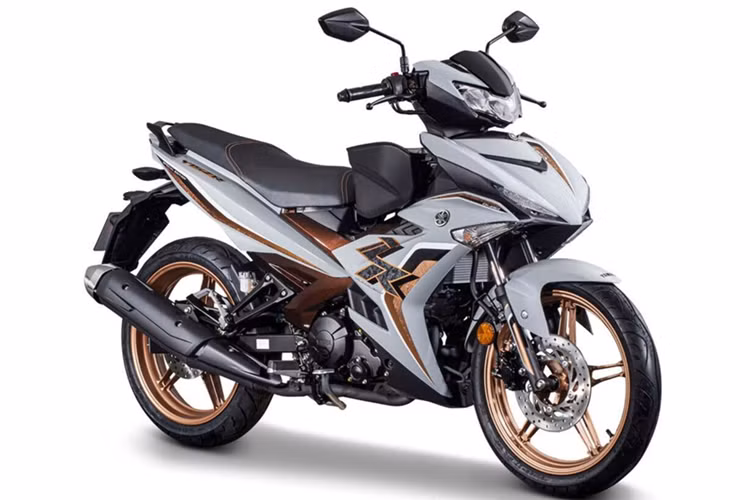 Mang tên Yamaha Y15ZR SE 2025 mới (hay Yamaha Exciter tại Việt Nam, phiên bản đặc biệt này có giá niêm yết chỉ 9.498 ringgit tại Malaysia (tương đương khoảng 55 triệu đồng).