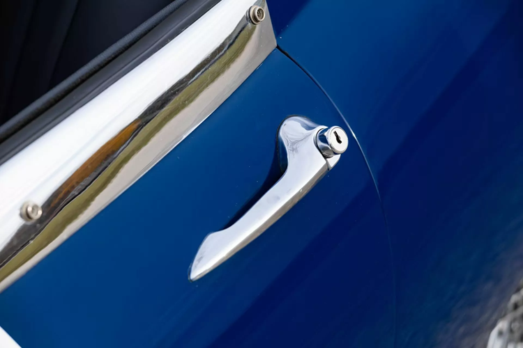 Đáng chú ý là chiếc xe đã được chính Jaguar Land Rover phục chế hoàn toàn vào giữa những năm 2000 và gần đây cũng đã trải qua quá trình phục chế cơ học nhằm đảm bảo hoạt động cho xe một cách trơn tru.