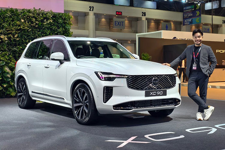 Tại thị trường Thái Lan mức giá xe Volvo XC90 2025 chưa được công bố. Tuy nhiên, ở Mỹ nó có mức bán ra khởi điểm 59.745 USD. Nhiều khả năng, Volvo XC90 2025 sẽ sớm ra mắt các thị trường khác trong đó có Việt Nam.