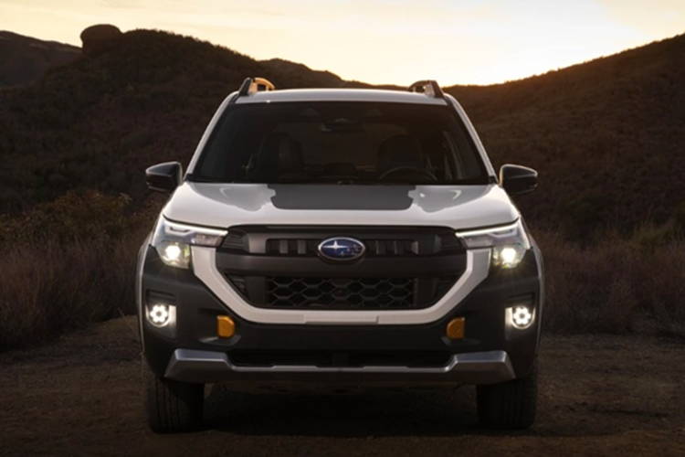 Động cơ đi kèm với hộp số CVT Lineartronic, hệ dẫn động 4 bánh toàn thời gian đối xứng Subaru Symmetrical, chức năng X-MODE với 2 chế độ Snow/Dirt (tuyết/đường đất) và Deep Snow/Mud (tuyết dày/bùn lầy). Về trang bị an toàn, Subaru Forester Wilderness sở hữu gói công nghệ EyeSight phiên bản mới nhất.