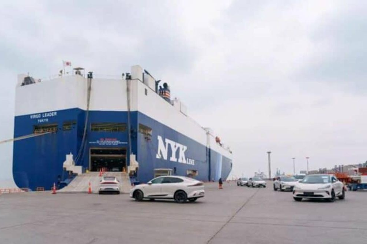 IM Motors tuyên bố rằng hệ thống hỗ trợ lái xe tiên tiến IM AD của họ an toàn hơn 6-7 lần so với việc lái xe của con người. Đặc biệt, chức năng hỗ trợ đỗ xe tự động của nó hỗ trợ hơn 300 tình huống đỗ xe. Về truyền động, MG IM6 được trang bị 2 tùy chọn hệ dẫn động.