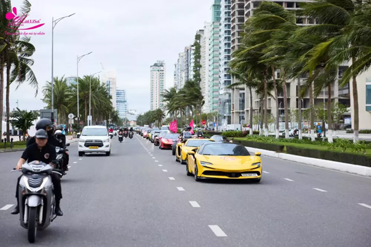 Ngoài ra, dàn siêu xe của Hoàng Kim Khánh góp mặt ở sự kiện lần này bao gồm các mẫu xe hot khác như Ferrari SF90 Stradale, Ferrari 488 Pista Spider, Lamborghini Aventador S LP740-4, Aston Martin V8 Vantage, Porsche 911 Turbo S, Morgan Plus Six, Bentley Mulsanne, Bentley Bentayga V8, Cadillac, Lexus LX600 hay BMW 428i.