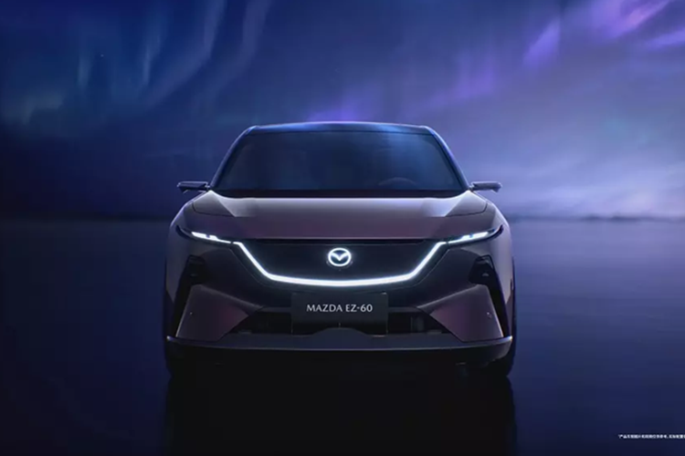 So với Tesla Model Y, tân binh nhà Mazda lớn hơn ở hầu hết các thông số. Mazda EZ-60 cũng có kích thước tương đương Zeekr 7X - một mẫu SUV điện đầy triển vọng của Trung Quốc đang chuẩn bị tiến ra thị trường toàn cầu. Tuy nhiên, điều khiến nhiều người chú ý nhất lại là trọng lượng của mẫu xe này.