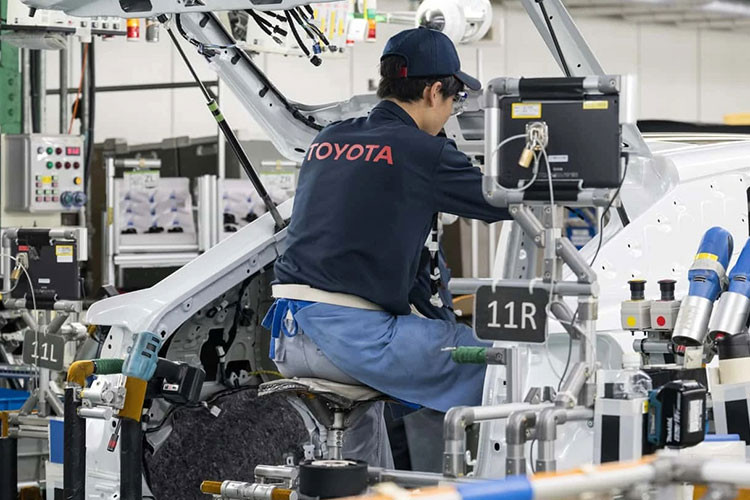 Toyota hoan xay dung nha may pin, chien luoc dien hoa thay doi?