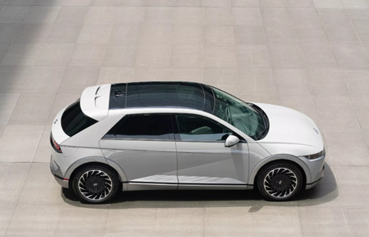 Lan banh 670.000 km, Hyundai Ioniq 5 van giu 88% luong pin-Hinh-2