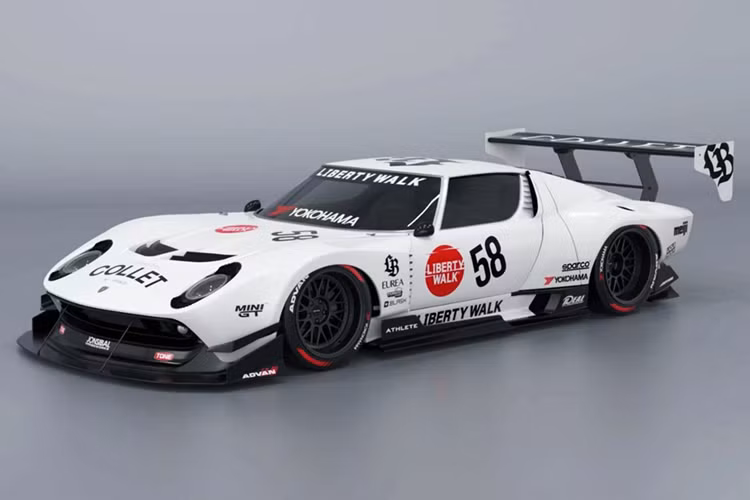 Theo bản dựng kỹ thuật số, vòm bánh trước và sau thân rộng của siêu xe này được thiết kế mới hoàn toàn, thay vì được mở rộng bằng phương pháp bắn đinh tán.