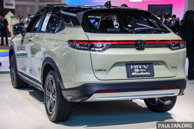 Dự kiến, giá xe Honda HR-V 2025 tại Việt Nam sẽ không biến động nhiều. Bản HR-V G dự đoán vẫn sẽ ở mức 700 triệu đồng như hiện tại.
