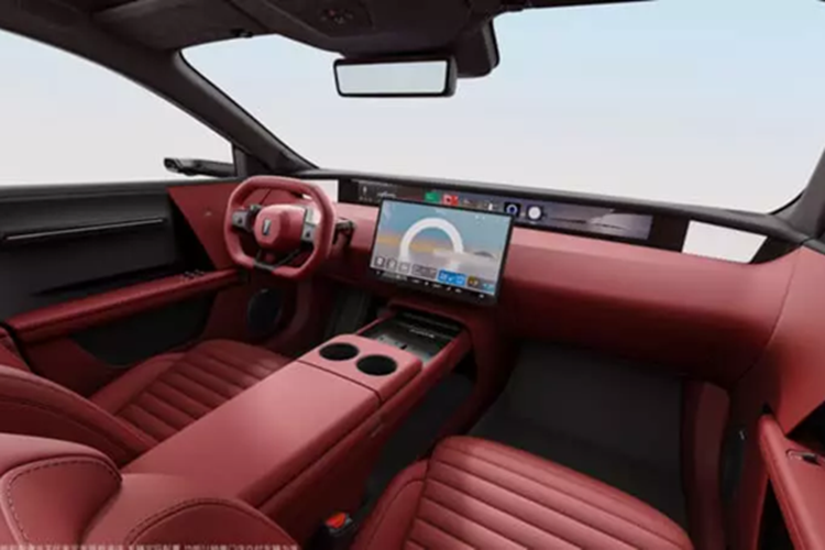 Avatr 06 BEV cơ bản có một động cơ điện duy nhất ở trục sau với công suất cực đại là 252 kW (338 mã lực). Ngoài ra còn có phiên bản 4WD với tổng công suất đầu ra là 440 kW (590 mã lực). Nhờ pin LFP 82 kWh, Avatr 06 có thể chạy tới 650 km chỉ với một lần sạc.