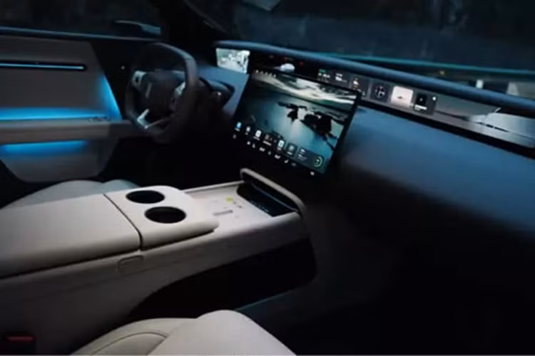 Avatr 06 EREV có một động cơ điện duy nhất ở trục sau cho công suất 231 kW (310 mã lực). Dưới nắp ca-pô, xe có động cơ tăng áp 1,5 lít cho công suất 115 kW (154 mã lực).