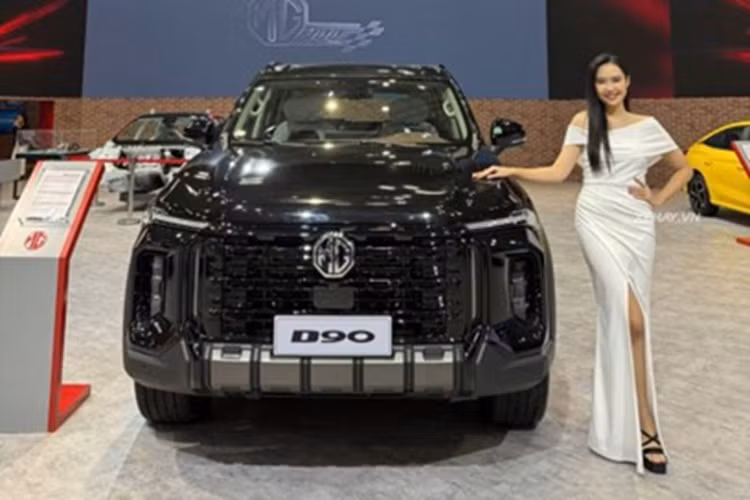 Đây là những tính năng thường chỉ xuất hiện trên các mẫu SUV cao cấp, cho thấy định hướng công nghệ mà MG theo đuổi. Hiện tại, MG D90 vẫn đang được trưng bày trước khi mở bán chính thức tại Philippines.