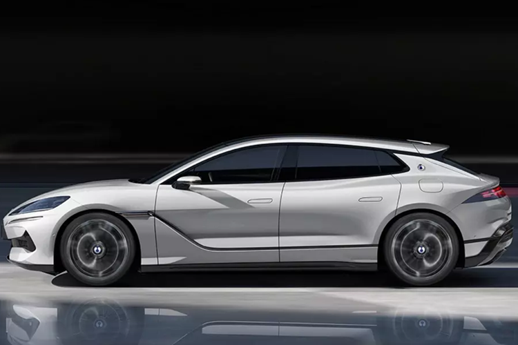 Một trong những điểm nhấn đặc biệt nhất của xe điện Denza Z9 GT chính là hệ thống treo khí nén hai buồng hơi, cho phép thay đổi khoảng sáng gầm trong khoảng từ 105-155 mm. Bên cạnh đó, xe còn được trang bị hệ thống lái bánh sau với góc đánh lái lên đến 20 độ.