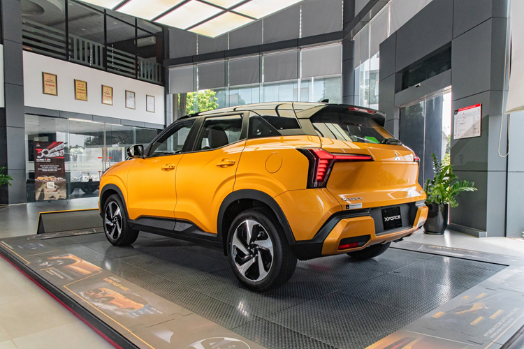 Tại thị trường Việt Nam, XForce mặc dù là "tân binh" trong phân khúc SUV cỡ B nhưng sức hút của mẫu xe này vô cùng lớn. Tổng số lượng XForce đã bán trong năm 2024 đạt 14.407 xe, trở thành mẫu xe dẫn đầu phân khúc này.