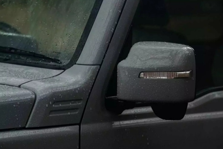 Ngoài ra, xe có thêm tùy chọn nâng cấp lên bộ turbo Garrett, bao gồm bộ tăng áp, ống góp, kim phun và bộ làm mát khí nạp. Gói nâng cấp này sẽ giúp tăng công suất lên 170 mã lực và mô-men xoắn 270 Nm.