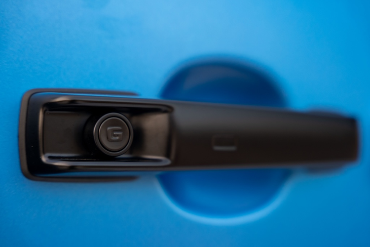 Không chỉ mạnh mẽ trên đường trường, G580 EQ còn được phát triển với hàng loạt công nghệ chuyên biệt cho off-road như: Chế độ G-Turn: Quay 360 độ tại chỗ trên địa hình mềm. Chế độ G-Steering: Giảm đáng kể bán kính vòng quay. Tính năng Off-road Crawl: Kiểm soát hành trình địa hình