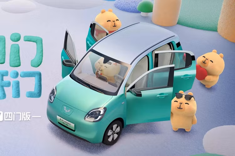 Mẫu xe điện này được phân phối với 2 phiên bản 3 cửa và 5 cửa, cùng chung kích thước dài x rộng x cao là 3.256 x 1.510 x 1.578 mm, trục cơ sở đạt 2.190 mm. Thông số này khiến chiếc xe dài hơn 336 mm và rộng hơn 250 mm so với thế hệ trước.