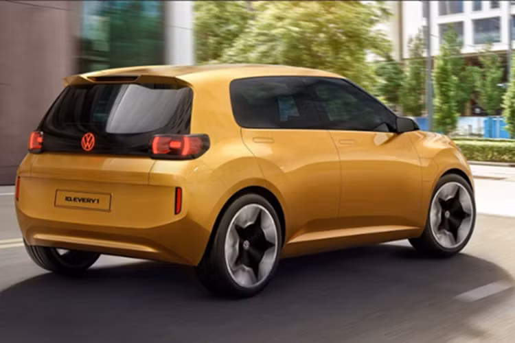 Xe có thể đạt tốc độ tối đa 130 km/h và phạm vi hoạt động tối thiểu khoảng 250 km. Theo kế hoạch, Volkswagen ID. Every1 bản thương mại sẽ chính thức trình làng vào năm 2027.