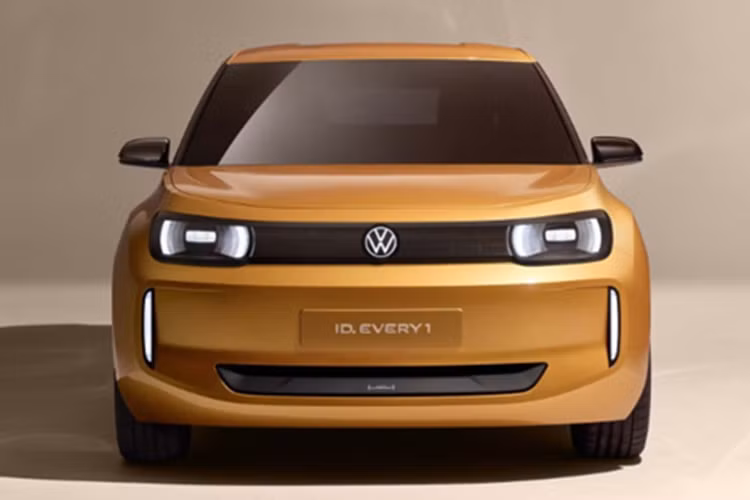 Tuy nhiên, khả năng cao các tùy chọn này sẽ không được xuất hiện trên bản thương mại. Volkswagen ID. Every1 có cấu hình 4 chỗ ngồi với khoang hành lý có dung tích 305 lít.