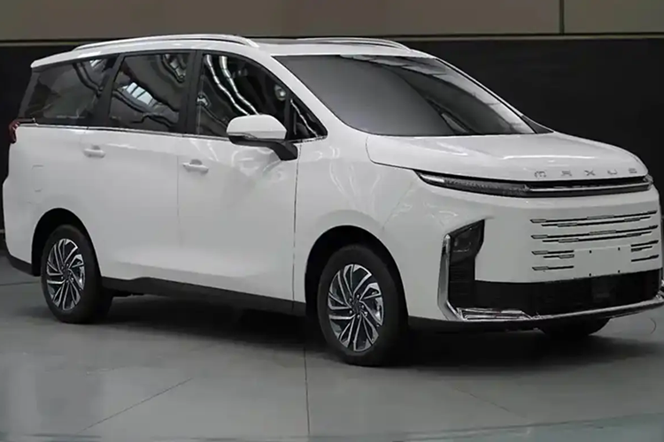 Với các chương trình khuyến mãi ra mắt, bao gồm ưu đãi khi đặt cọc 1.000 nhân dân tệ có thể được hưởng mức giảm giá 10.000 nhân dân tệ và tiền thưởng đổi xe/mua xe lên đến 10.000 nhân dân tệ, về cơ bản sẽ giảm giá khởi điểm xuống dưới 20.000 đô la Mỹ.