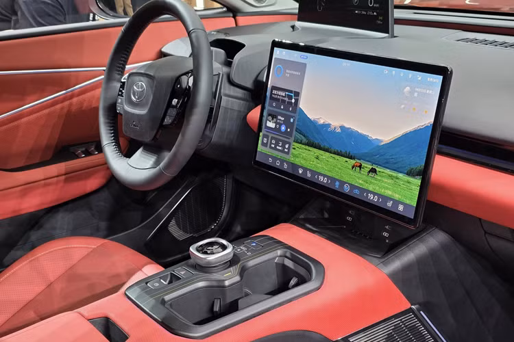 Cung cấp sức mạnh cho bZ5 là một mô-tơ điện duy nhất với công suất tối đa 272 mã lực, truyền động cầu trước. Pin sử dụng công nghệ lithium-ion LFP, cho phép xe di chuyển quãng đường từ 510 đến 600km theo chuẩn đánh giá NEDC.