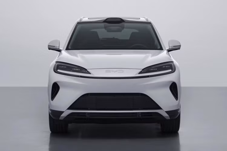 Đây là lần đầu tiên phiên bản DM-p xuất hiện kể từ khi công nghệ DM thế hệ thứ năm 5.0 của BYD được phát hành, được cung cấp năng lượng bởi hệ thống hybrid cắm điện bao gồm động cơ 1,5T và hai động cơ điện.