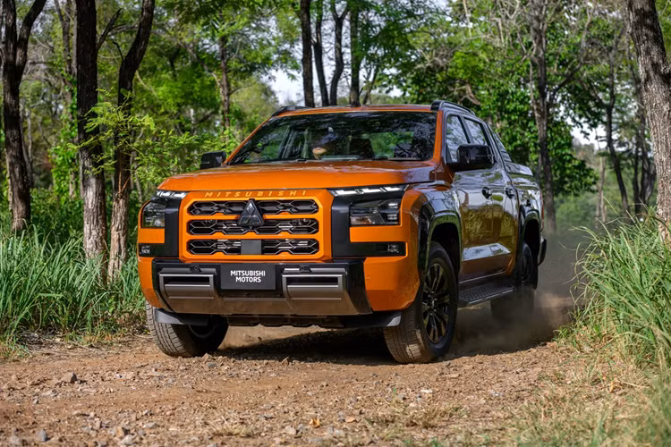 Ly do khien oto so san ngay cang bi ngo lo?-Hinh-2