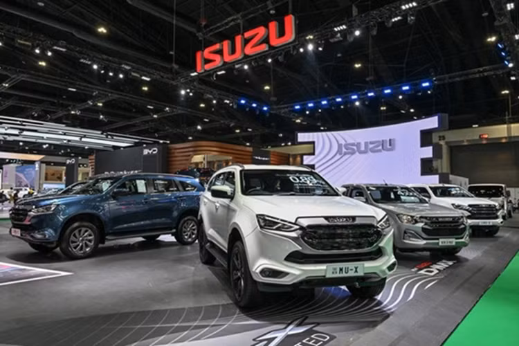 Doanh so ban oto tai Thai Lan giam lien tiep trong 18 thang qua