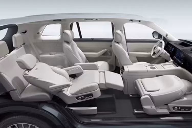 Mức tiêu thụ nhiên liệu WLTC thấp nhất chính thức là 0,52 lít/100km và tốc độ tối đa là 200 km/h.