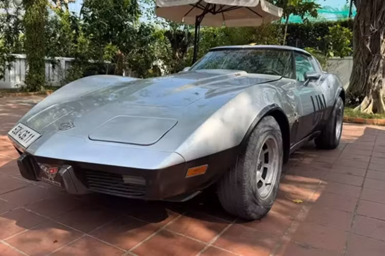 C3 là thế hệ thứ ba của dòng xe thể thao Corvette được Chevrolet sản xuất từ năm 1967 đến năm 1982. Động cơ và các bộ phận khung gầm chủ yếu được giữ nguyên từ thế hệ trước, nhưng thân xe và nội thất thì mới.