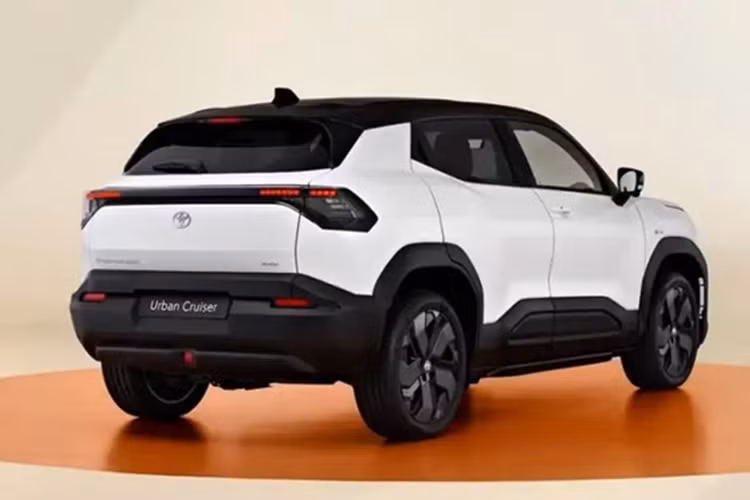 Hiện quãng đường di chuyển sau khi sạc đầy pin của xe chưa được công bố. Chỉ biết rằng, xe có thể tối đa hơn 500 km với cụm pin 61 kWh. Giá xe Toyota Urban Cruiser EV 2025 vẫn còn là ẩn số. Xe sẽ cạnh tranh với những đối thủ như Hyundai Creta Electric và VinFast VF6. 