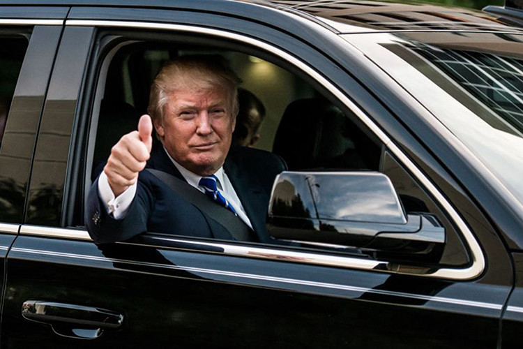 Với trọng lượng lên đến 9 tấn, Sở mật vụ Mỹ phải sử dụng máy bay vận tải cỡ lớn C-17 Globemaster để vận chuyển The Beast 2.0 và mỗi lần chuyên chở chỉ được 2 chiếc.