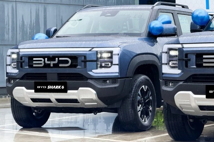 Lễ ra mắt mẫu xe này (còn được gọi là BYD Shark 6) sẽ diễn ra vào cuối năm nay. Xe bán tải BYD Shark ban đầu được ra mắt tại thị trường Mexico vào năm 2024. Sau đó, mẫu PHEV này đã thâm nhập vào các quốc gia khác như Brazil, Campuchia và Úc.