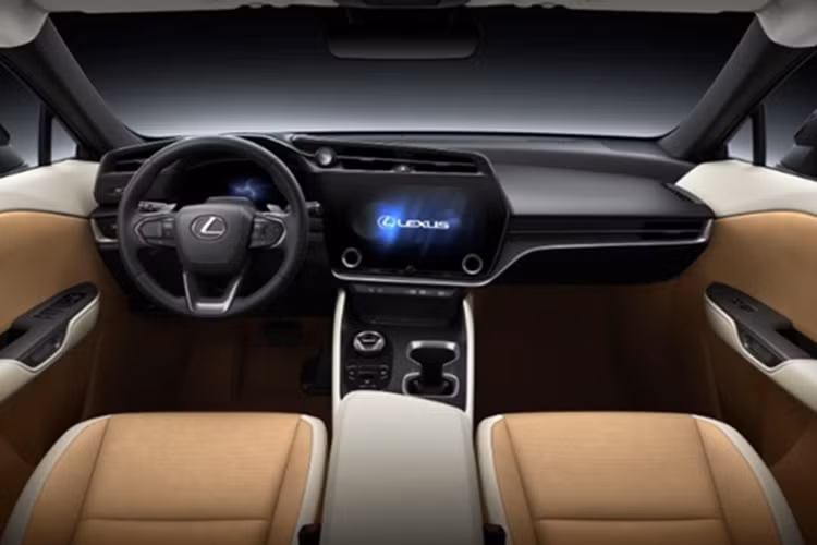 Riêng bản F SPORT sẽ có vô lăng được thiết kế theo phong cách xe đua và bàn đạp ga thể thao ốp kim loại. Các trang bị còn lại vẫn giống hai bản RZ 350e, RZ 500e. Cả 3 phiên bản RZ 350e, RZ 500e và RZ 550e F SPORT đều được trang bị động cơ điện đặt tại cầu trước cho công suất 227 mã lực và mô-men xoắn 269 Nm.