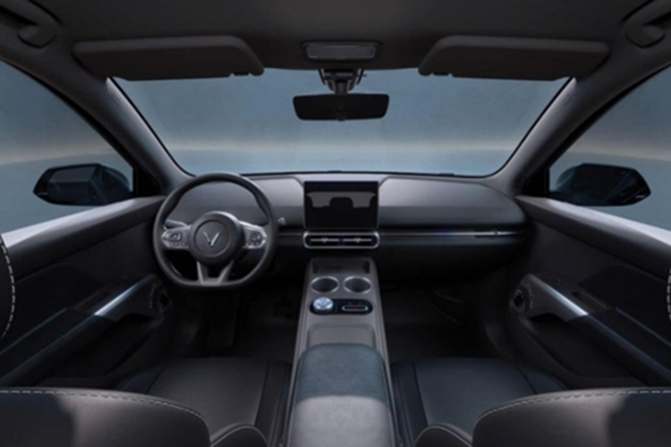 Về thiết kế, Limo Green được trang bị hệ thống đèn LED hoàn toàn, từ đèn pha, đèn hậu cho đến đèn định vị ban ngày. Đèn chiếu sáng có thể chỉnh được độ cao, giúp cải thiện tầm nhìn khi di chuyển trong các điều kiện thời tiết khác nhau. Xe được trang bị bộ mâm 18 inch, kết hợp với phanh đĩa trên cả bốn bánh. Gương chiếu hậu có thể chỉnh điện nhưng chưa có tính năng gập điện.