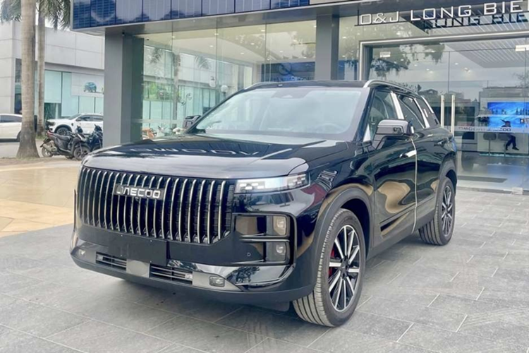 Chương trình giảm giá Jaecoo J7 PHEV tại Việt Nam áp dụng cho 777 khách hàng đầu tiên từ nay đến hết ngày 31/7. Đặc biệt, những khách hàng đã mua xe với mức giá cũ sẽ được hoàn tiền phần chênh lệch.