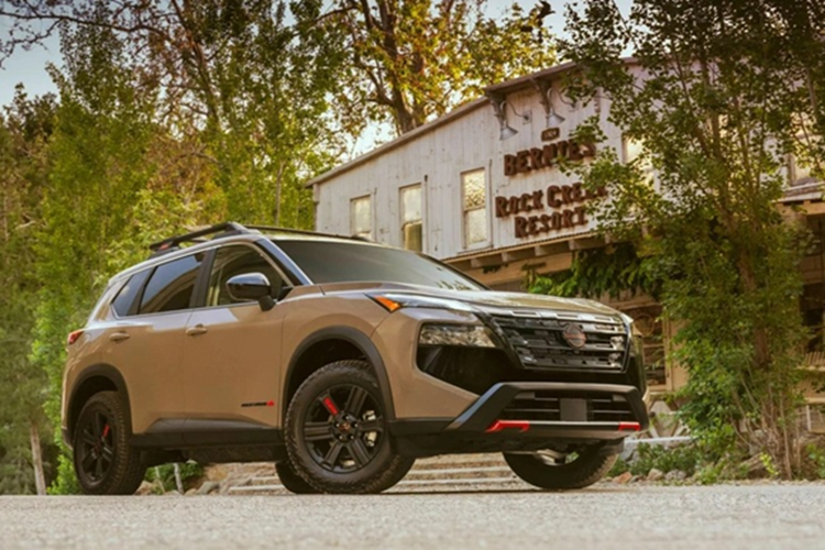 Tỷ giá ngoại tệ không thuận lợi đồng nghĩa việc hãng đẩy mạnh sản lượng Nissan X-Trail thế hệ mới ở Nhật nhằm giúp tiết kiệm chi phí sản xuất hơn khoảng 20% so với việc tiếp tục duy trì sản lượng tại Mỹ.