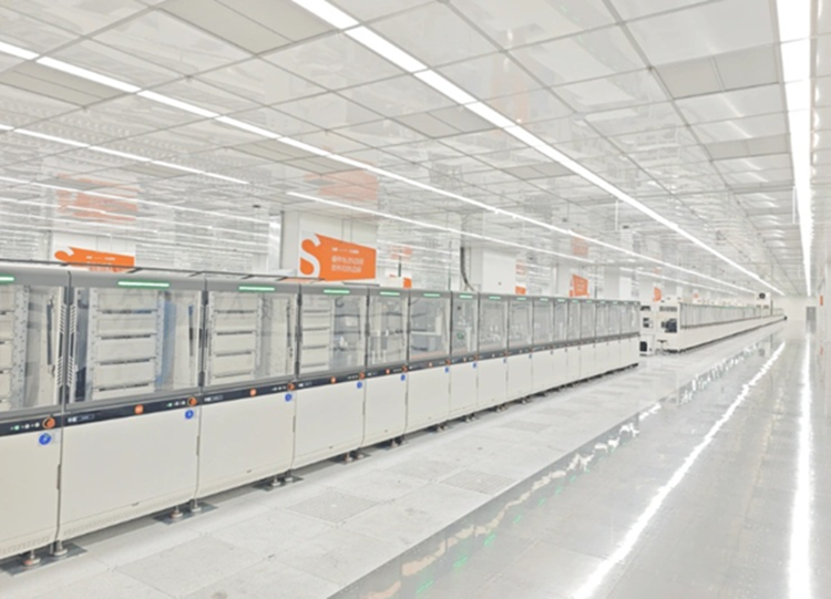 Xiaomi mo tour tham quan nha may oto, gia ve toi 7 trieu dong-Hinh-2