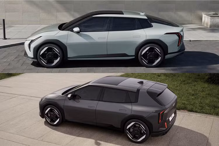 Nhìn chung cả Kia EV4 sedan và hatchback đều có thiết kế phía trước y hệt nhau bao gồm cụm đèn pha và dải đèn LED chiếu sáng ban ngày nằm dọc, đi cùng cụm lưới tản nhiệt màu đen khỏe khoắn. Điểm nhấn của EV4 sedan nằm ở bên hông với thiết kế vay mượn từ siêu xe.