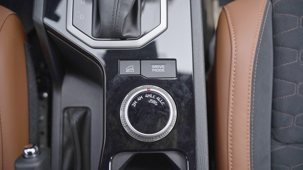 Danh gia Mitsubishi Triton the he moi - da dang nhu cau su dung-Hinh-4