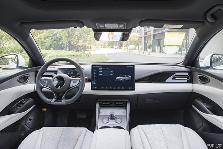 Hơn nữa, Seal 06 EV dự kiến sẽ đi kèm với hệ thống lái xe thông minh “God's Eye” C của BYD (còn được gọi là DiPilot 100).