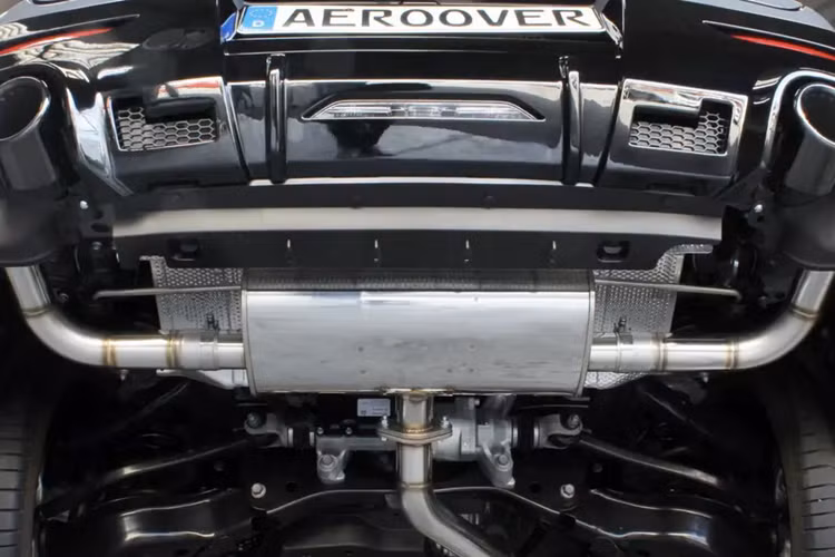 Đối với những ai mơ về cảm giác lái siêu xe mà không phải trả mức giá của Ferrari, các bộ phận nâng cấp của Aero Over hiện đã có sẵn để bán tại Nhật Bản. Bộ chia gió trước và bộ khuếch tán sau có giá 250.000 Yên (khoảng 1.600 đô la), cộng thêm 250.000 Yên (1.300 đô la) cho bộ giảm thanh ống xả tùy chỉnh.