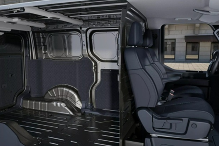 Hệ thống camera 360 độ, hỗ trợ quan sát toàn cảnh, tăng cường an toàn khi di chuyển. Kia cũng cung cấp một số hình ảnh tùy biến không gian khoang sau của Kia PV5 để người dùng có thể dễ dàng lựa chọn, dựa theo nhu cầu sử dụng.