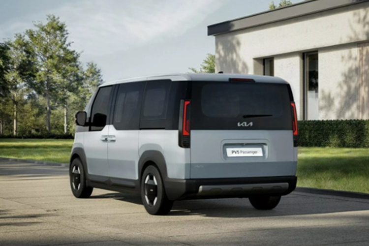 Kia PV5 được hỗ trợ sạc nhanh từ 10% lên 80% chỉ trong dưới 30 phút. Theo kế hoạch, Kia PV5 sẽ chính thức mở bán tại Hàn Quốc và châu Âu từ giữa 2025, tuy nhiên hãng vẫn chưa công bố giá bán của xe.