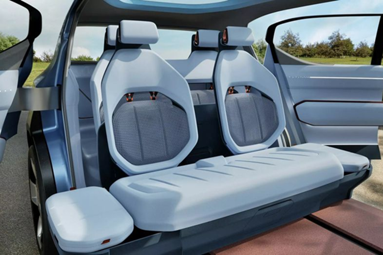 Dù Kia chưa công bố thông số kỹ thuật chính thức, EV2 được dự đoán sẽ sử dụng nền tảng E-GMP – nền tảng chuyên dụng cho xe điện của tập đoàn Hyundai-Kia, nhưng với hệ thống điện 400V thay vì 800V như các mẫu cao cấp hơn.