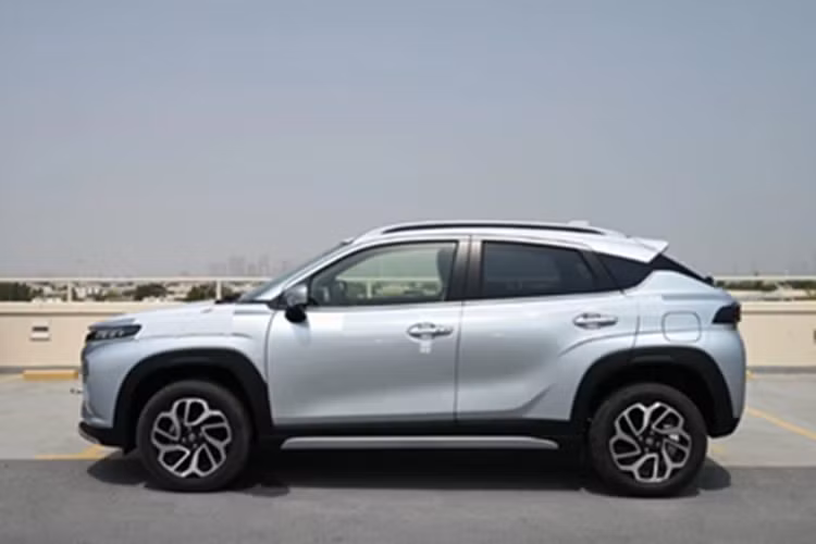 Lượng xăng tiêu thụ của động cơ này khi đi với hộp số sàn cũng như hộp số AMT lần lượt là 21,79 km/lít (4,58 lít/100 km) và 22,89 km/lít (4,36 lít/100 km).