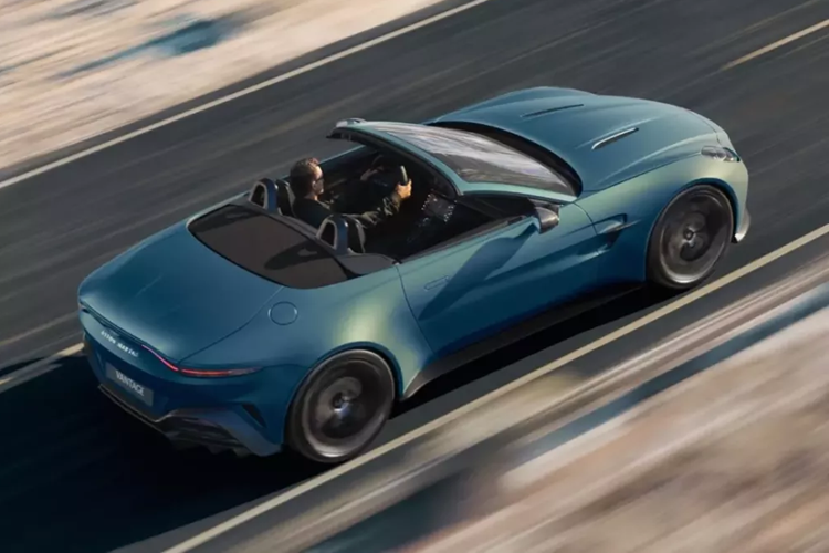 Động cơ này có công suất 656 mã lực và mô-men xoắn 590 lb-ft (800 Nm), tăng mạnh 153 mã lực và 85 lb-ft (115 Nm) so với mẫu xe thế hệ trước. Những cải tiến này đạt được nhờ bộ tăng áp lớn hơn, cấu hình trục cam được sửa đổi và tối ưu hóa tỷ số nén.