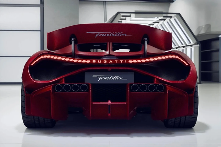 Với Tourbillon, việc tiêu 10.000 (260,1 triệu đồng) hay 20.000 USD (520,5 triệu đồng) cho một tùy chọn chỉ như đang làm tròn số lẻ. Bởi để sở hữu một chiếc Bugatti không chỉ cần tiền, mà cần rất nhiều tiền cùng với gu thẩm mỹ riêng biệt và sự chịu chơi không giới hạn.