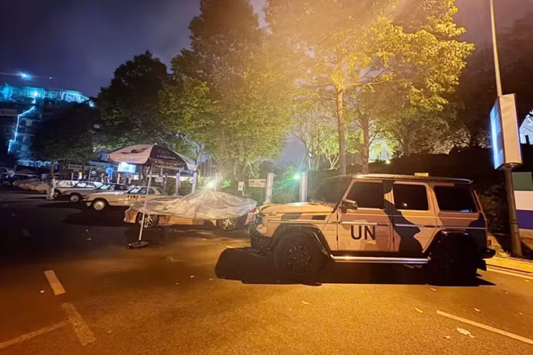 Nhiều người còn trầm trồ khi biết được chủ nhân dàn xe này sở hữu hơn 700 xe ôtô, trong đó có hàng trăm siêu xe, xe hypercar nhưng tại các kỳ lễ hội cà phê Buôn Ma Thuột, ông đều không muốn "chiếm sóng" nhiều nên các siêu xe không được mang ra trưng bày, giúp khách về chơi tỉnh Đắk Lắk hòa mình sôi động nhất vào lễ hội cà phê.