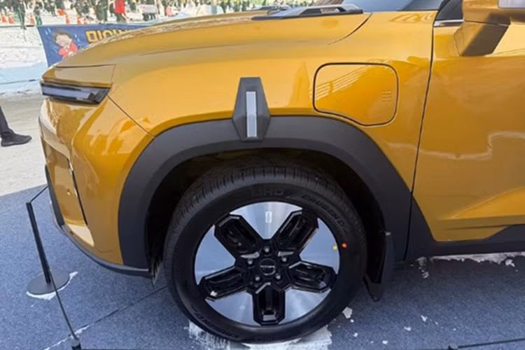 Giống Torres EVX, cung cấp sức mạnh cho KGM Musso EV sẽ là một động cơ điện cho công suất tối đa 207 mã lực. Khách hàng có thể lựa chọn giữa hệ dẫn động cầu trước hoặc hệ dẫn động 4 bánh toàn thời gian.