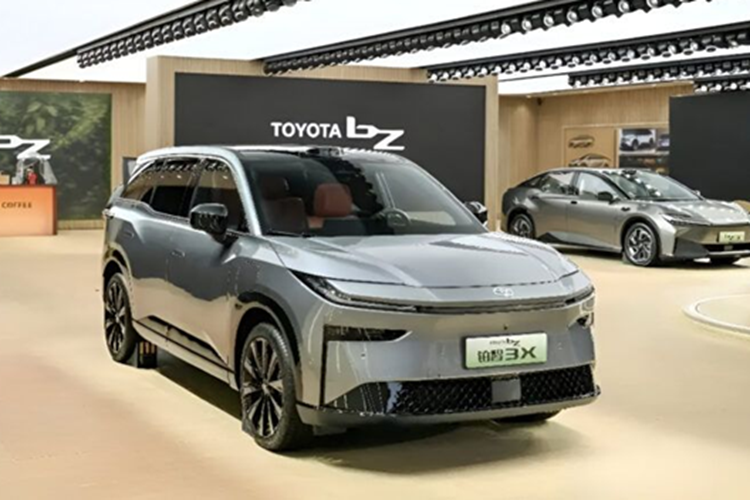 Đây là hướng đi mới, trao quyền chủ động cho các kỹ sư bản địa trong việc hoạch định sản phẩm và R&amp;D, giúp tạo ra những mẫu xe “thuần Trung Quốc” từ nền tảng, thiết kế đến công năng – tương tự như chiến lược mà Nissan đang triển khai tại thị trường này.